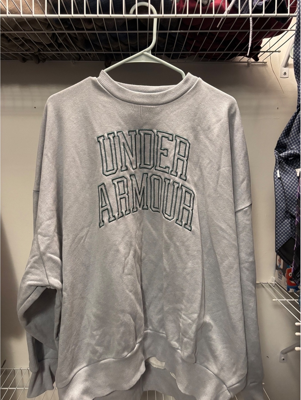 Under Armour XL Gray Crewneck Sweatshirt